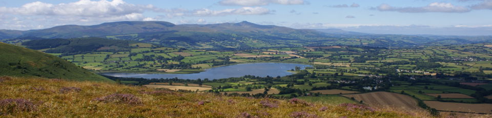 brecon-beacons.JPG